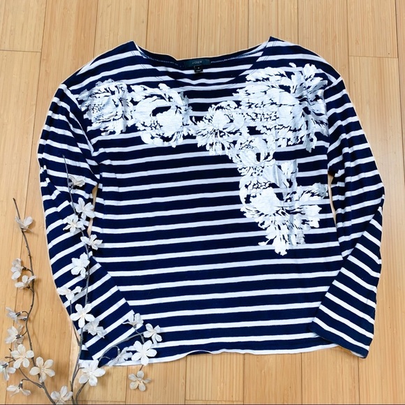 Crew Nautical Foil Flower Tee, S. - Picture 3 of 8